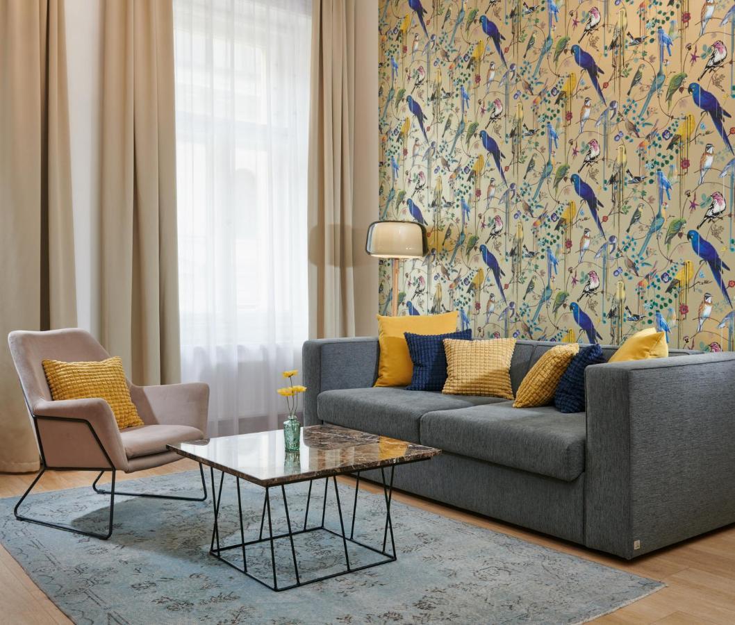 Nest By Adrez * Praag